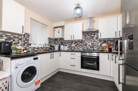 4 bedroom Town house for sale in Saddlecote Close, Manchester, M8