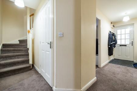 4 bedroom Town house for sale in Saddlecote Close, Manchester, M8