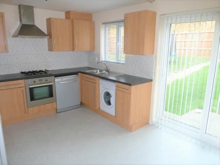 4 bedroom Town house for sale in SaddlecoteClose, Manchester, M8
