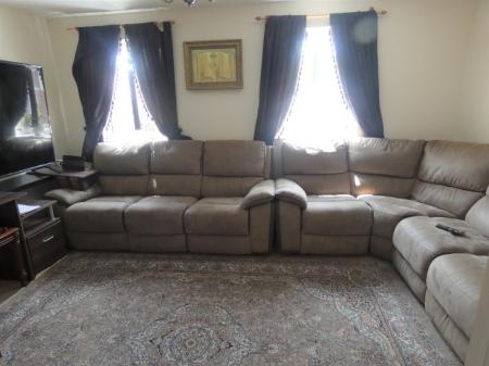 4 bedroom Town house for sale in SaddlecoteClose, Manchester, M8