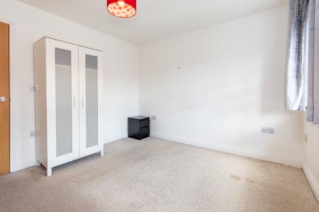 3 bedroom Semi-detached house for sale in Stephen Oake Close, Manchester, M8