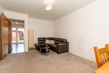 3 bedroom Semi-detached house for sale in Stephen Oake Close, Manchester, M8