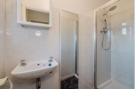 4 bedroom Semi-detached house for sale in Fairway, Prestwich, M25