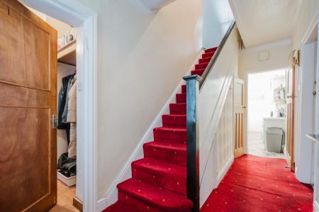 4 bedroom Semi-detached house for sale in Fairway, Prestwich, M25