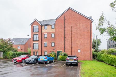 2 bedroom Flat to let in Old Market Street, Manchester, M9