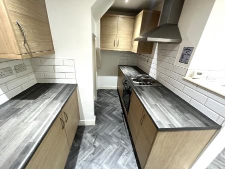 3 bedroom Semi-detached house to let in Lancaster Avenue, Whitefield, M45