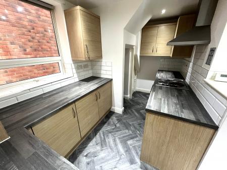 3 bedroom Semi-detached house to let in Lancaster Avenue, Whitefield, M45