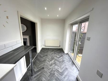 3 bedroom Semi-detached house to let in Lancaster Avenue, Whitefield, M45