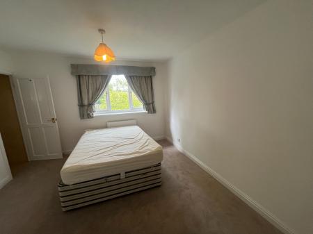 3 bedroom Detached house to let in Eppleworth Rise, Manchester, Swinton, M27