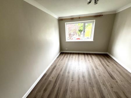 1 bedroom Flat to let in Lowther Road, Prestwich, M25