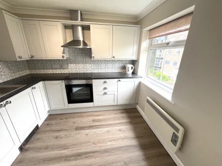 1 bedroom Flat to let in Lowther Road, Prestwich, M25