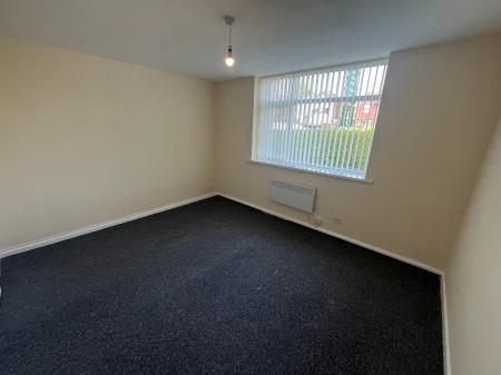 3 bedroom Flat to let in Middleton Road, Manchester, M8