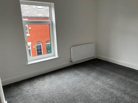 3 bedroom Terraced House to let in Wood Street, Middleton, M24