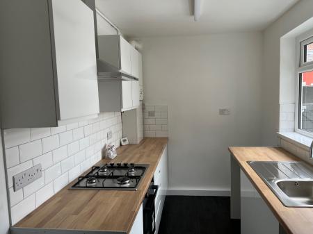 3 bedroom Terraced House to let in Wood Street, Middleton, M24