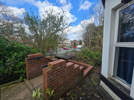2 bedroom Duplex for sale in 511 Bury Old Road, Prestwich, M25