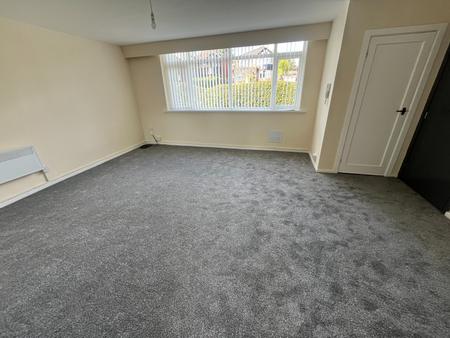 3 bedroom Apartment to let in Middleton Road, Manchester, M8