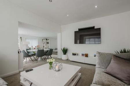 5 bedroom Bungalow for sale in Hillingdon Road, Whitefield, M45