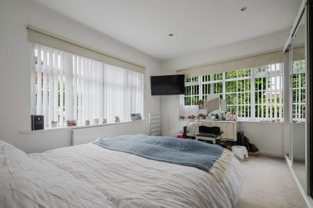 5 bedroom Bungalow for sale in Hillingdon Road, Whitefield, M45
