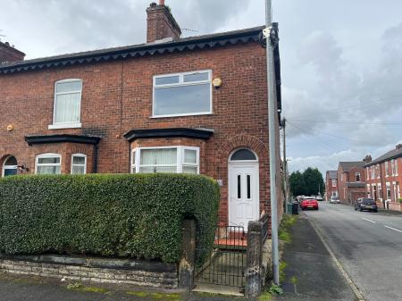 3 bedroom Semi-detached house to let in Egerton Street, Prestwich, M25