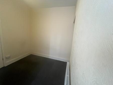 3 bedroom Semi-detached house to let in Egerton Street, Prestwich, M25