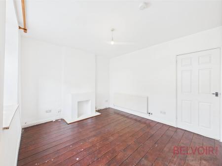 3 bedroom Terraced House to let in Littleworth, Mansfield, NG18