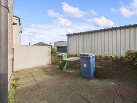 3 bedroom Terraced House to let in Littleworth, Mansfield, NG18