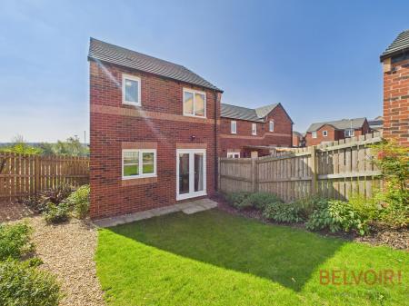 3 bedroom Semi-detached house to let in Curie Close, Forest Town, NG19