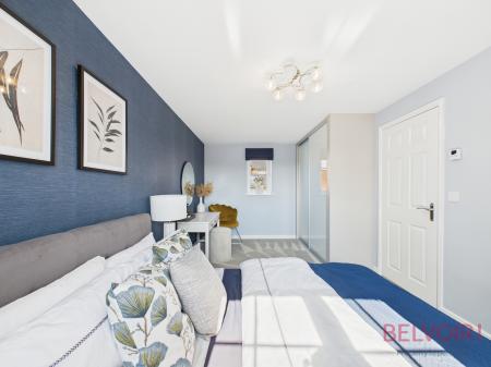 3 bedroom Semi-detached house to let in Curie Close, Forest Town, NG19