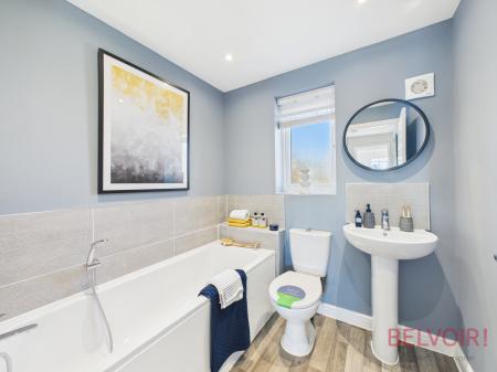 3 bedroom Semi-detached house to let in Curie Close, Forest Town, NG19