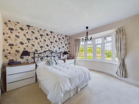 3 bedroom Detached house to let in Beck Lane, Sutton-in-Ashfield, NG17