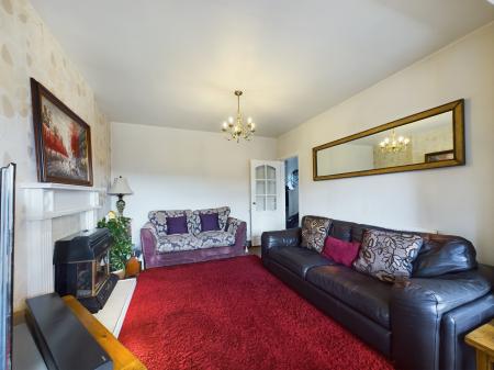 3 bedroom Detached house to let in Beck Lane, Sutton-in-Ashfield, NG17