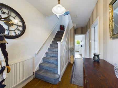 3 bedroom Detached house to let in Beck Lane, Sutton-in-Ashfield, NG17