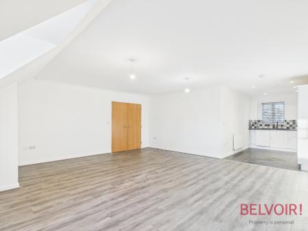 3 bedroom Penthouse to let in Lochbuie Court, Mansfield, NG18