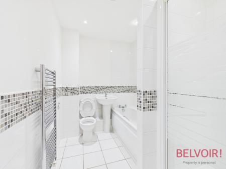 3 bedroom Penthouse to let in Lochbuie Court, Mansfield, NG18