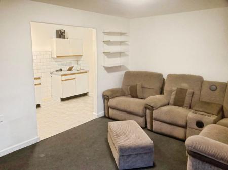 1 bedroom Flat to let in Main Road, Boughton, NG22