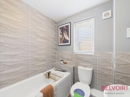 3 bedroom Semi-detached house to let in Curie Close, Forest Town, NG19