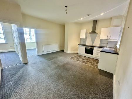 2 bedroom Flat to let in Clerkson Street, Mansfield, NG18