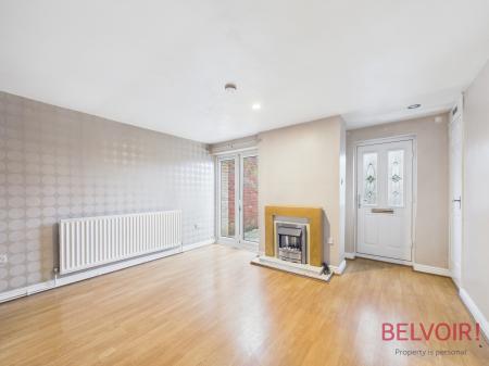 2 bedroom Semi-detached house to let in Stonemasons Mews, Kirkby-in-Ashfield, NG17