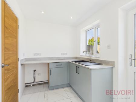 3 bedroom Detached house to let in Cheriton Drive, Ravenshead, NG15