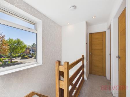 3 bedroom Detached house to let in Cheriton Drive, Ravenshead, NG15