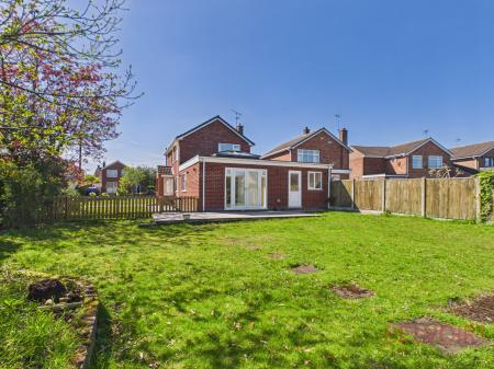 3 bedroom Detached house to let in Cheriton Drive, Ravenshead, NG15