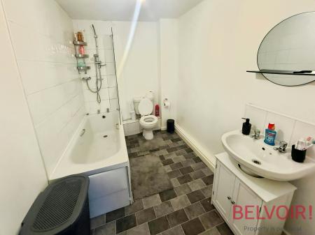 2 bedroom Flat to let in Orwin House, Shirebrook, NG20