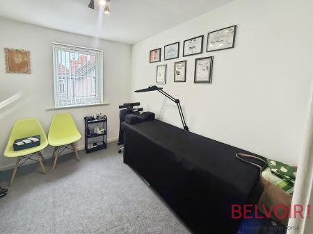 2 bedroom Flat to let in Orwin House, Shirebrook, NG20