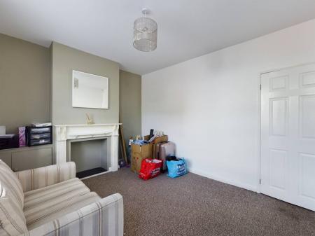 2 bedroom Terraced House to let in Forest Road, Annesley Woodhouse, NG17