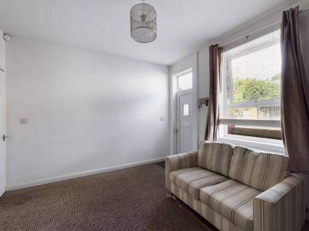 2 bedroom Terraced House to let in Forest Road, Annesley Woodhouse, NG17