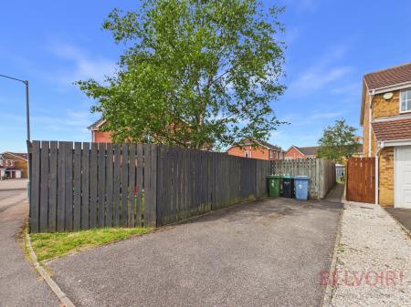 2 bedroom Terraced House to let in Marley Bank, Mansfield, NG18