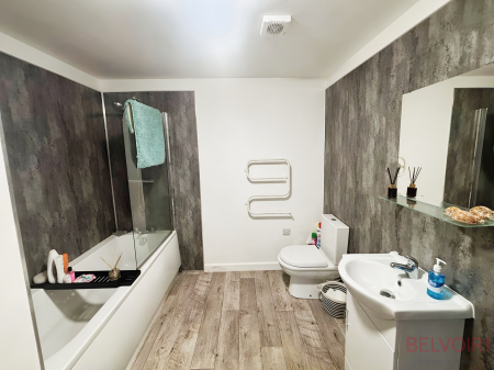 1 bedroom Flat to let in Highlanders Hill, Mansfield, NG18
