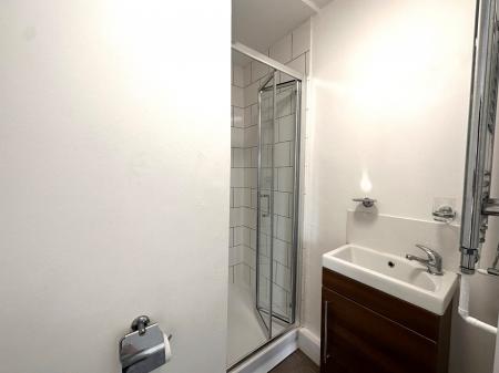 3 bedroom End of terrace house to let in Co-Operative Street, Sutton-in-Ashfield, NG17