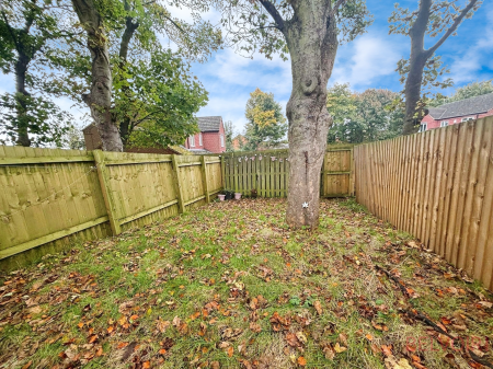 1 bedroom Maisonette to let in Highlanders Hill, Mansfield, NG18