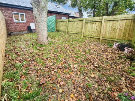 1 bedroom Maisonette to let in Highlanders Hill, Mansfield, NG18